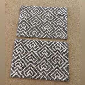 Ralph Lauren Gray and White Bath Mats